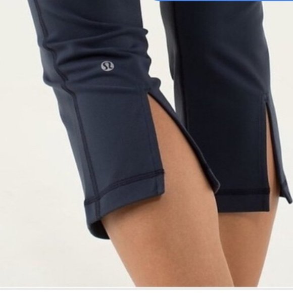 Lululemon Boogie Crops Black 4 - Picture 4 of 16